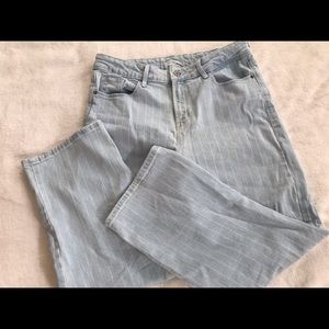 Old Navy size 8 light blue pinstriped jeans